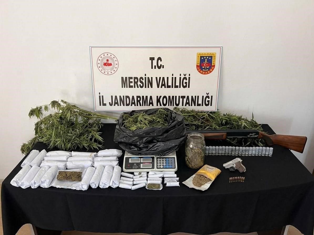 Mersin'de İki Operasyonla Uyuşturucu Ticareti Çökertildi: Dört Şüpheli Tutuklandı