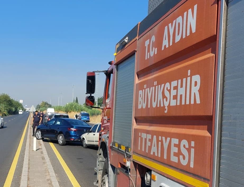 Aydın'da Umurlu'da Sekiz Araçlı Zincirleme Trafik Kazası