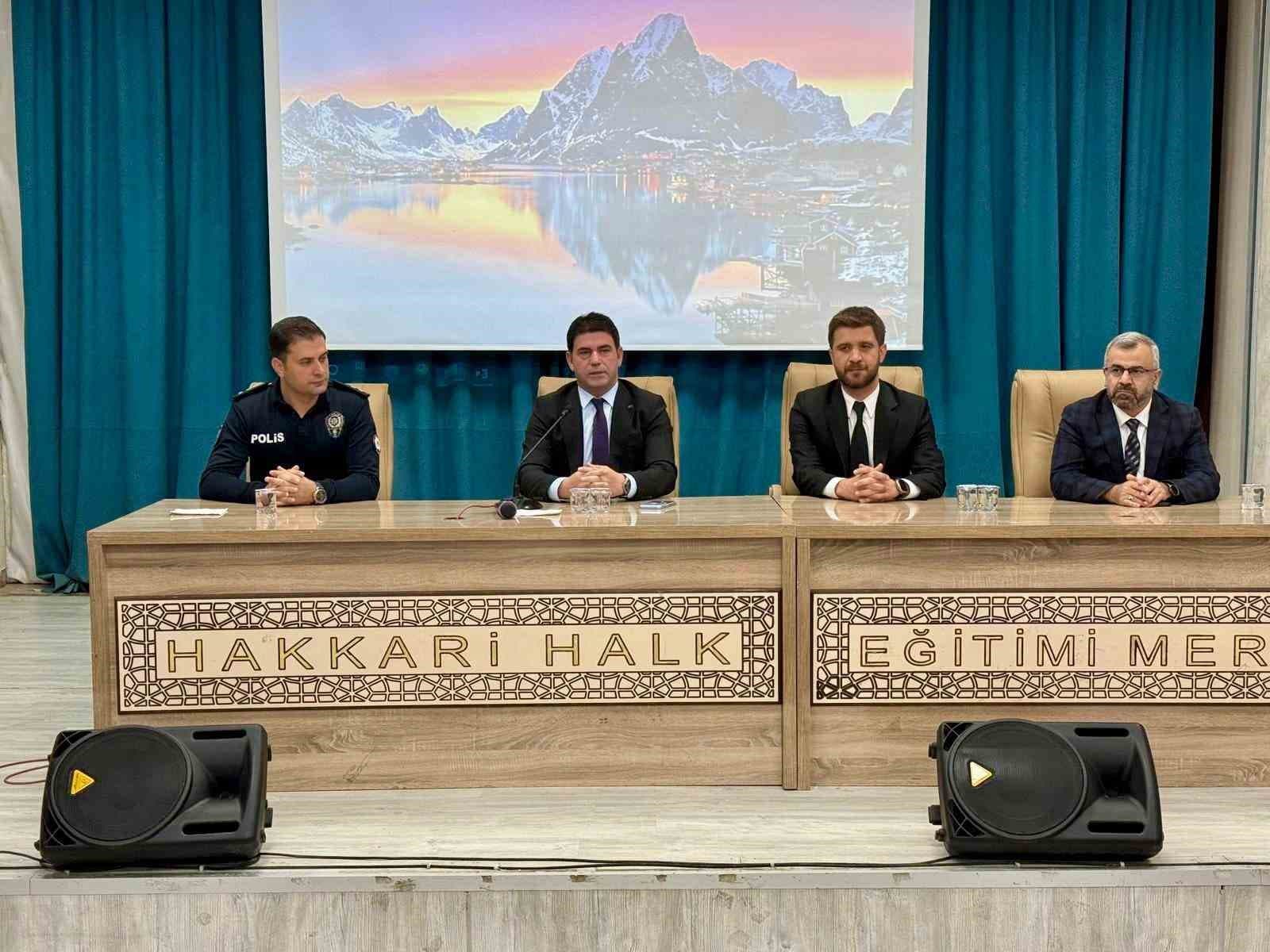 Hakkâri'de Okul Güvenliği İçin 619 Personel Eğitildi