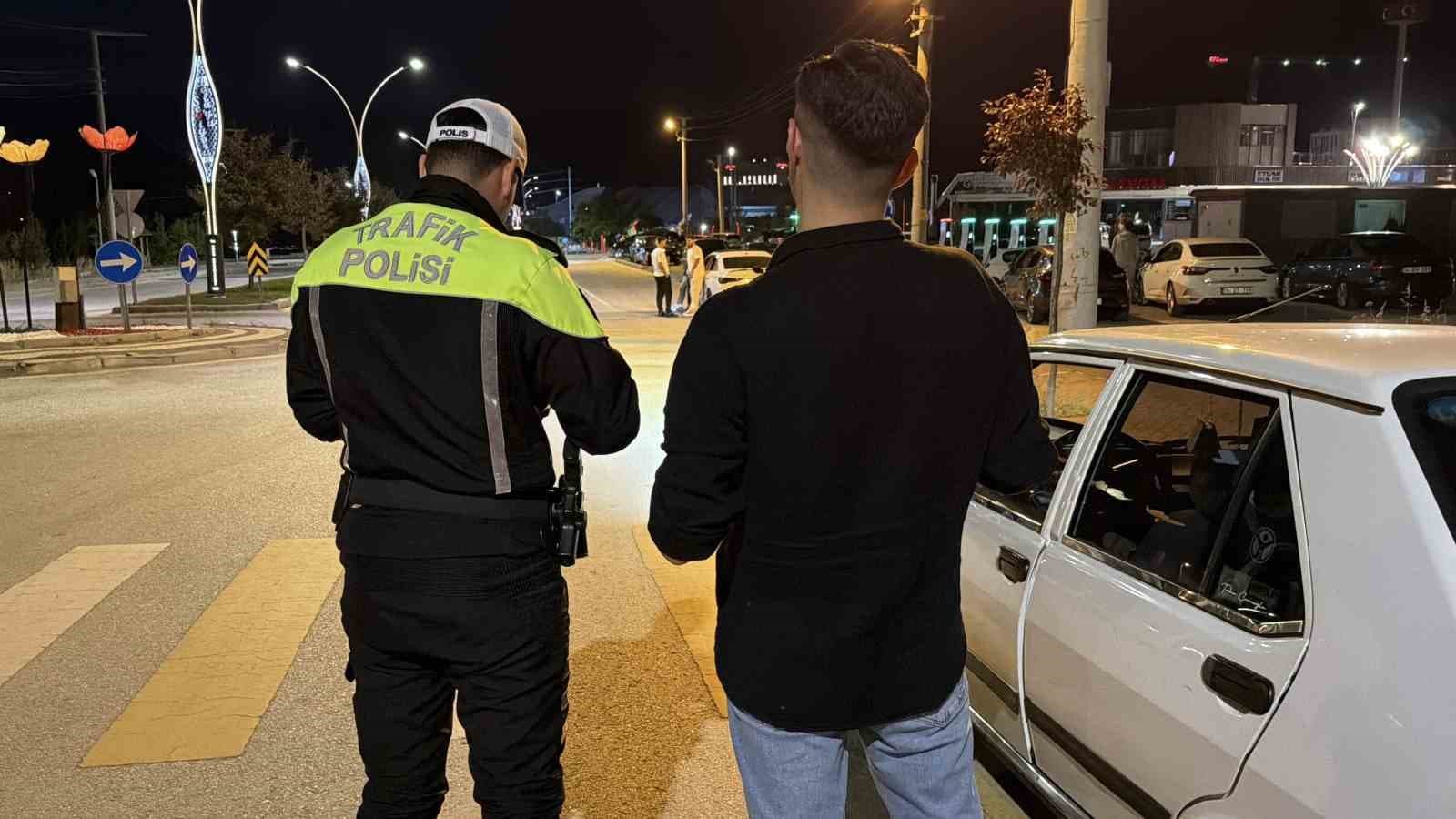 Bolu’da Son Bir Haftada 1418 Sürücü Cezalandırıldı