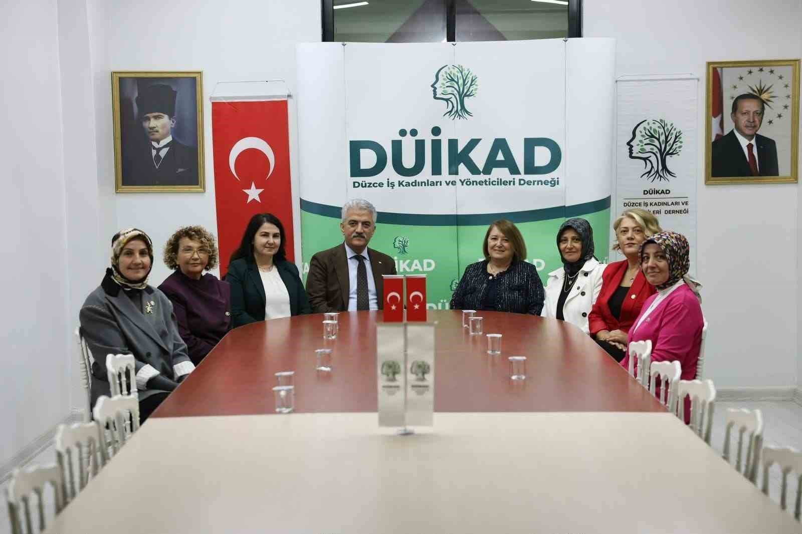 Düzce Valisi, İş Kadınları Derneği Yönetimiyle Buluştu