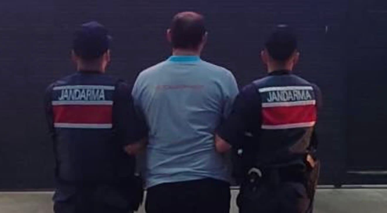 Bafra'da 8 Yıl Hapis Cezasıyla Aranan Kişi Jandarmayla Yakalandı
