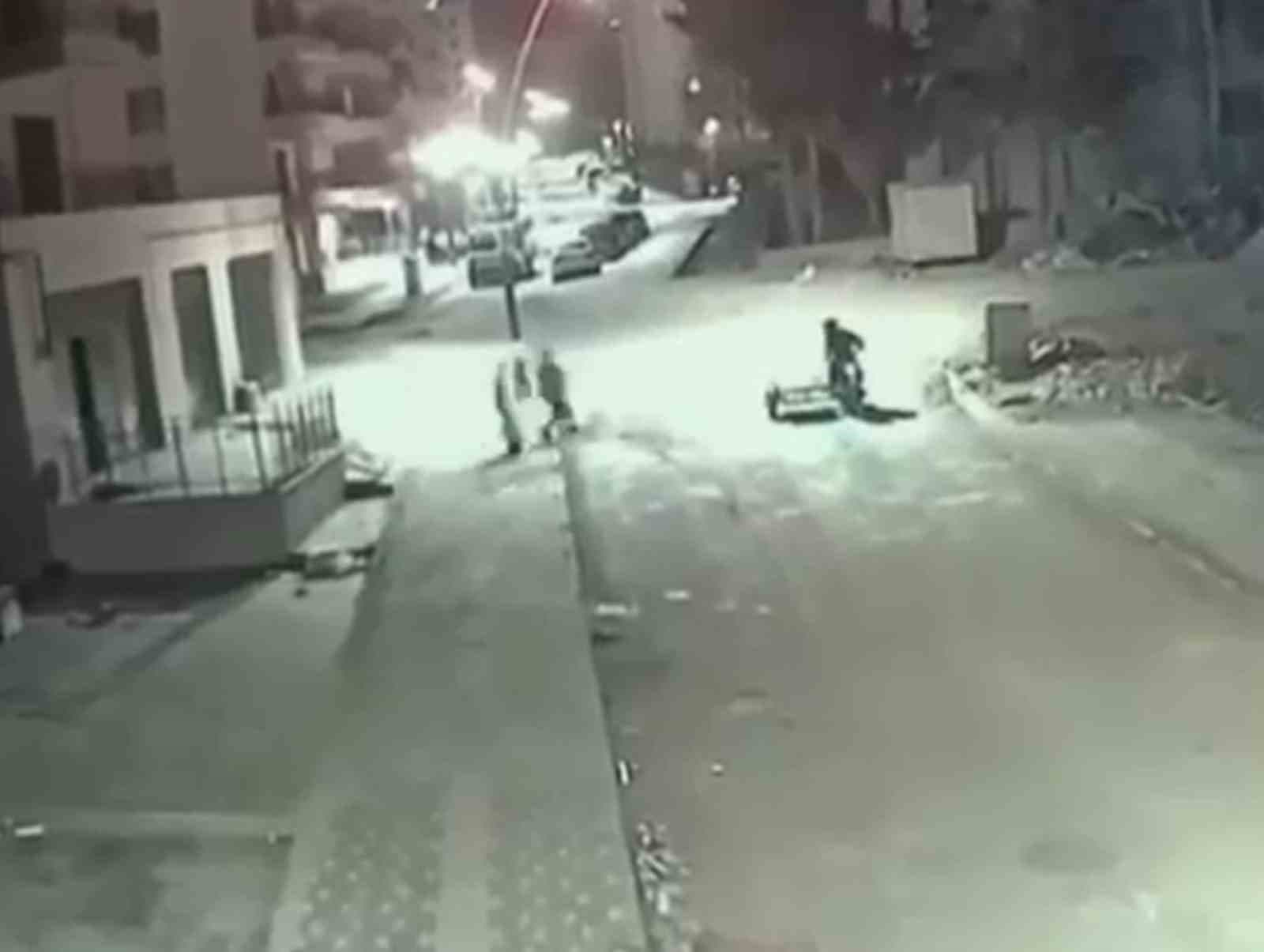 Motosikletli Hırsızlar, Kamera Kayıtları Neticesinde Yakalandı