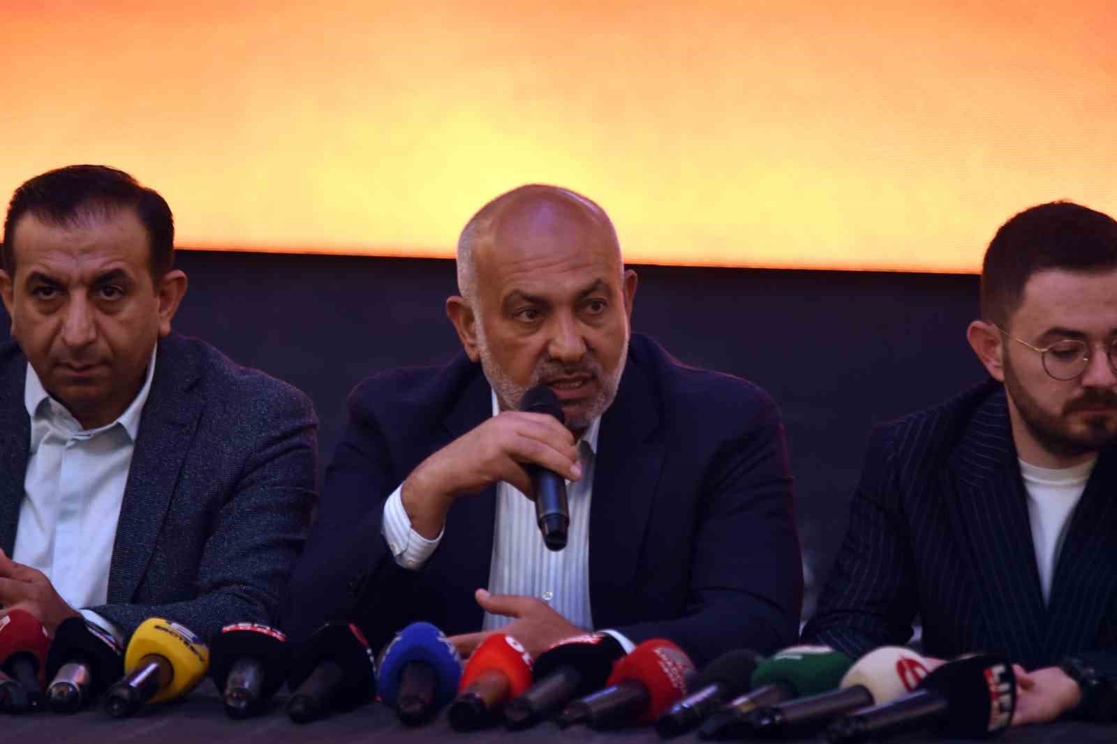 Kayserispor Başkanı Ali Çamlı, Yönetim ve Finansal Durumu Hakkında Açıklamalar Yaptı