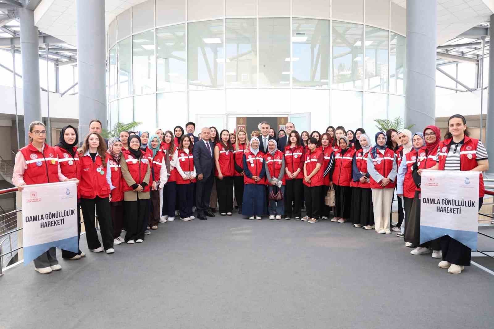 Karabük'te 44 Gönüllü, Toplumsal Dayanışma Faaliyetlerine İndi