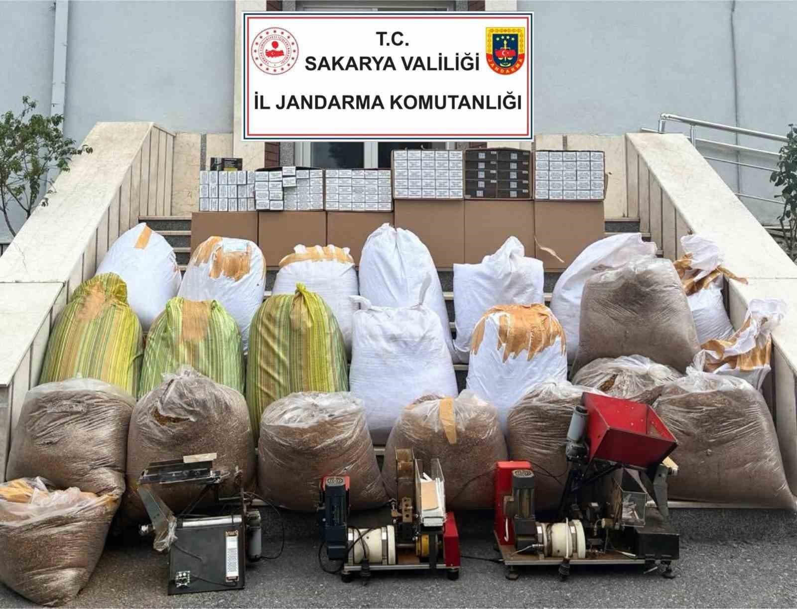 Sakarya Serdivan'da Büyük Kaçakçılık Operasyonu: Yüzlerce Makaron ve Tütün Ele Geçirildi