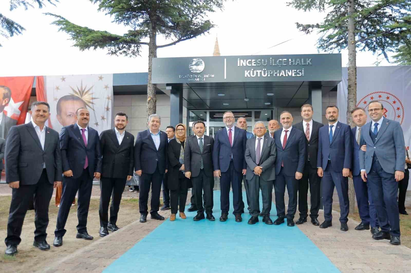 Büyükkılıç ve Bakan Yardımcısı Yılmaz, İncesu Halk Kütüphanesi'ni Açtı: Kültür ve Yatırım Vurgusu