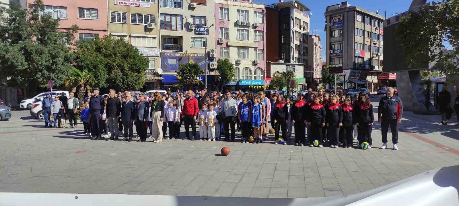 Burhaniye'de Amatör Spor Haftası Törenle Başladı: Sporun Toplumsal Rolü Vurgulandı
