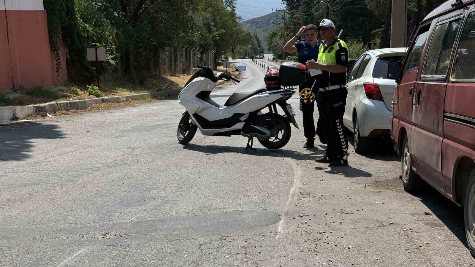 Menteşe'de Motosiklet Kazası: Küçük Bir Kız Çocuğu Yaralandı