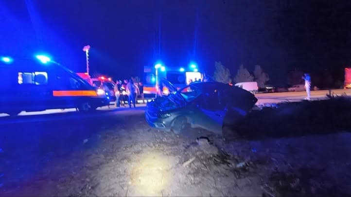 Hatay'da Otomobil Çarpışması Kazası: Beş Kişi Yaralandı