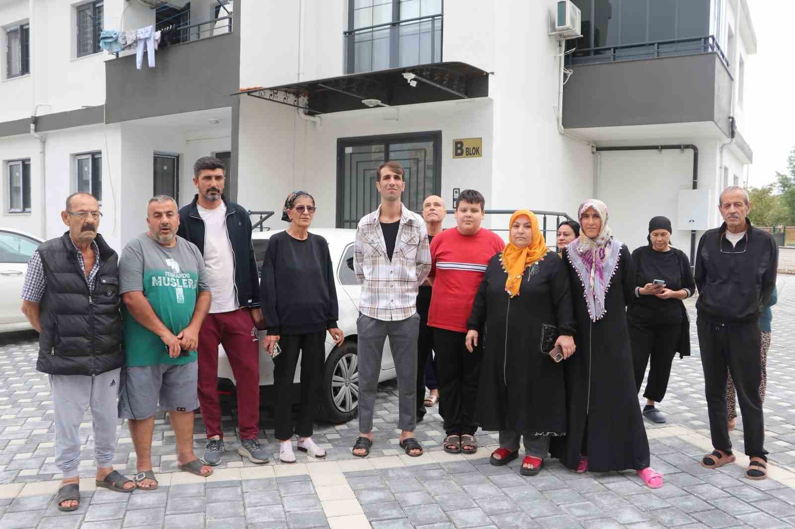 11 Katlı Bina Asansör Sorunu Yaşatıyor: Sakinler Güvenlik ve Yaşlılar İçin Çözüm Talep Ediyor