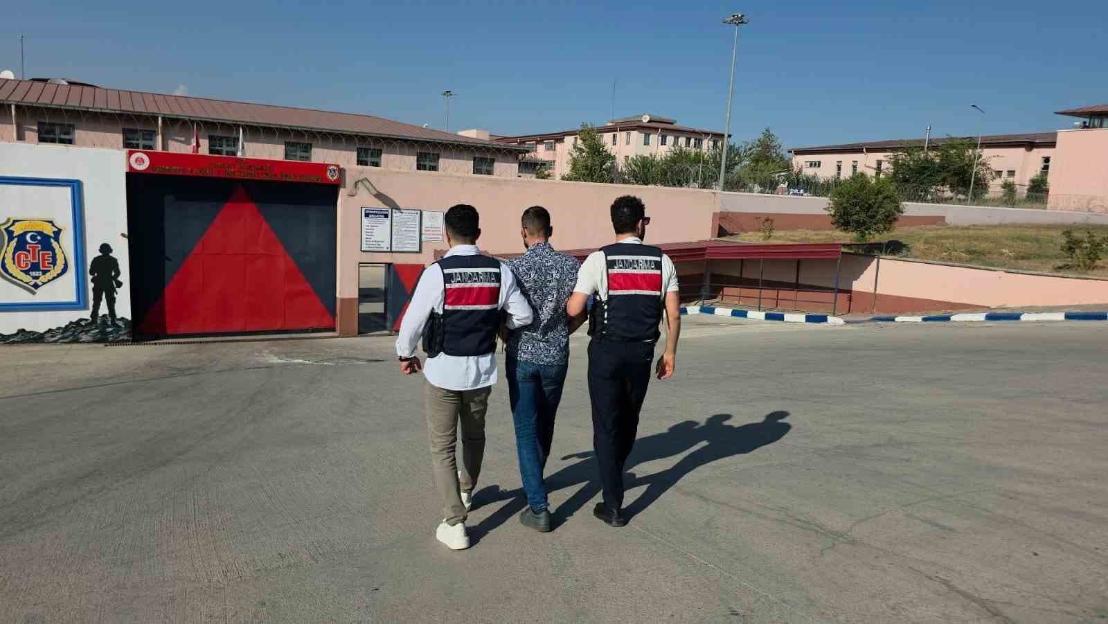 Osmaniye Jandarması Son Bir Haftada 150 Şüpheliyi Gözaltına Aldı