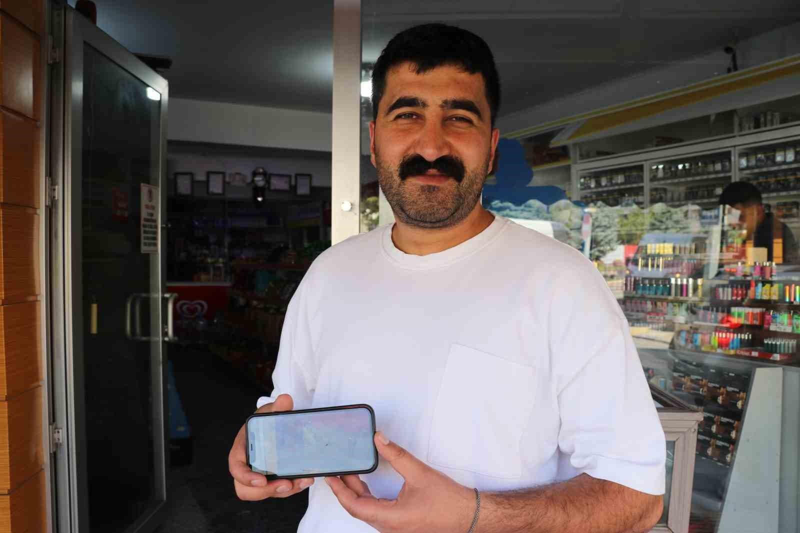 Market Arabası Çalındı: Malzemeler Boşaltıldı, Eşyalarla Uzaklaştırıldı