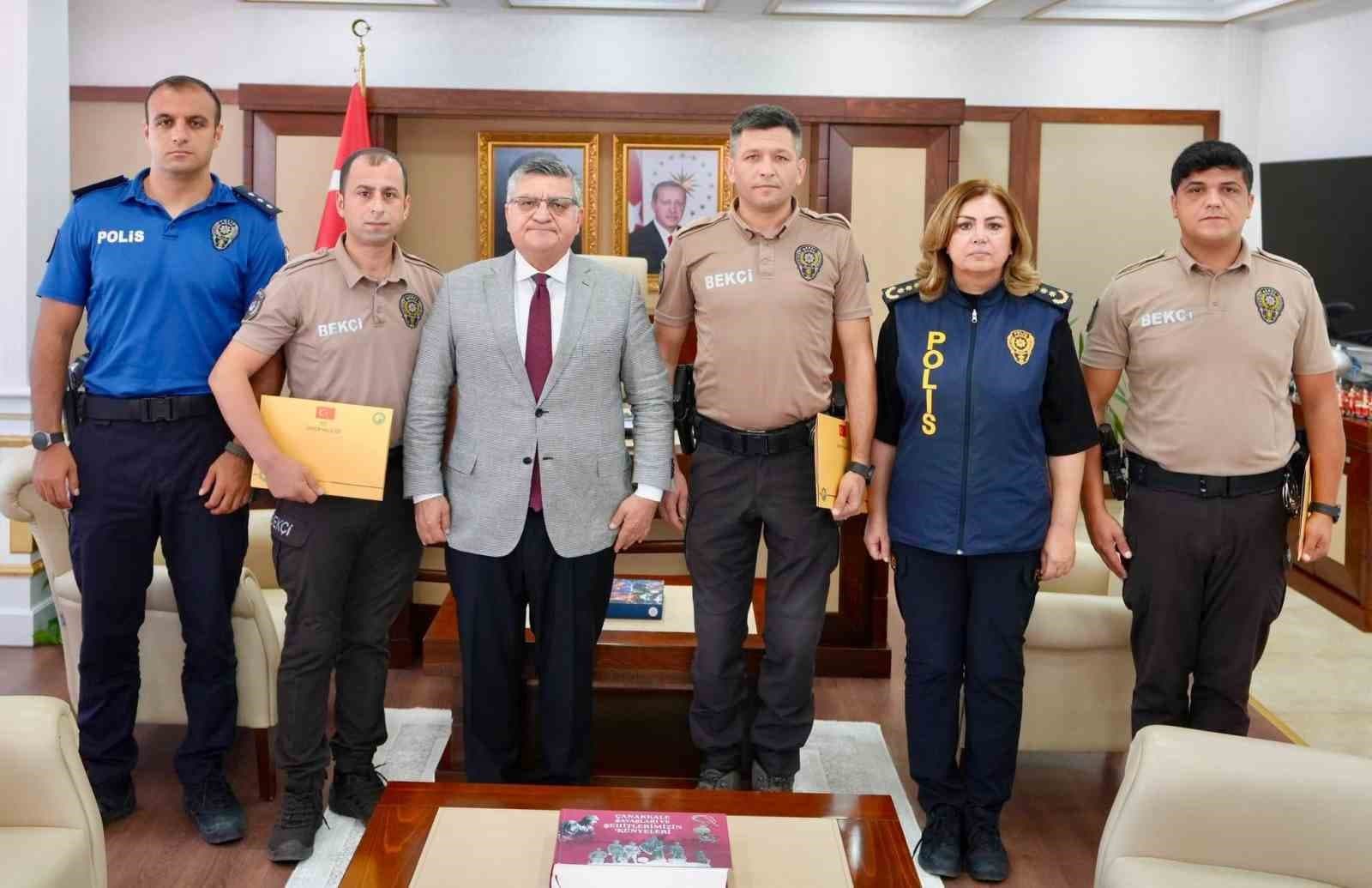 Sinop'ta Mahalle Bekçilerine Başarı Belgesi