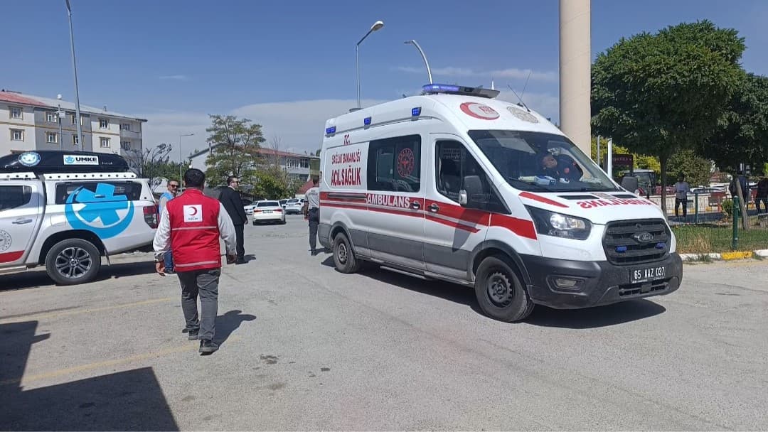 Muradiye'de Gerçekçi Afet Tatbikatı Gerçekleşti