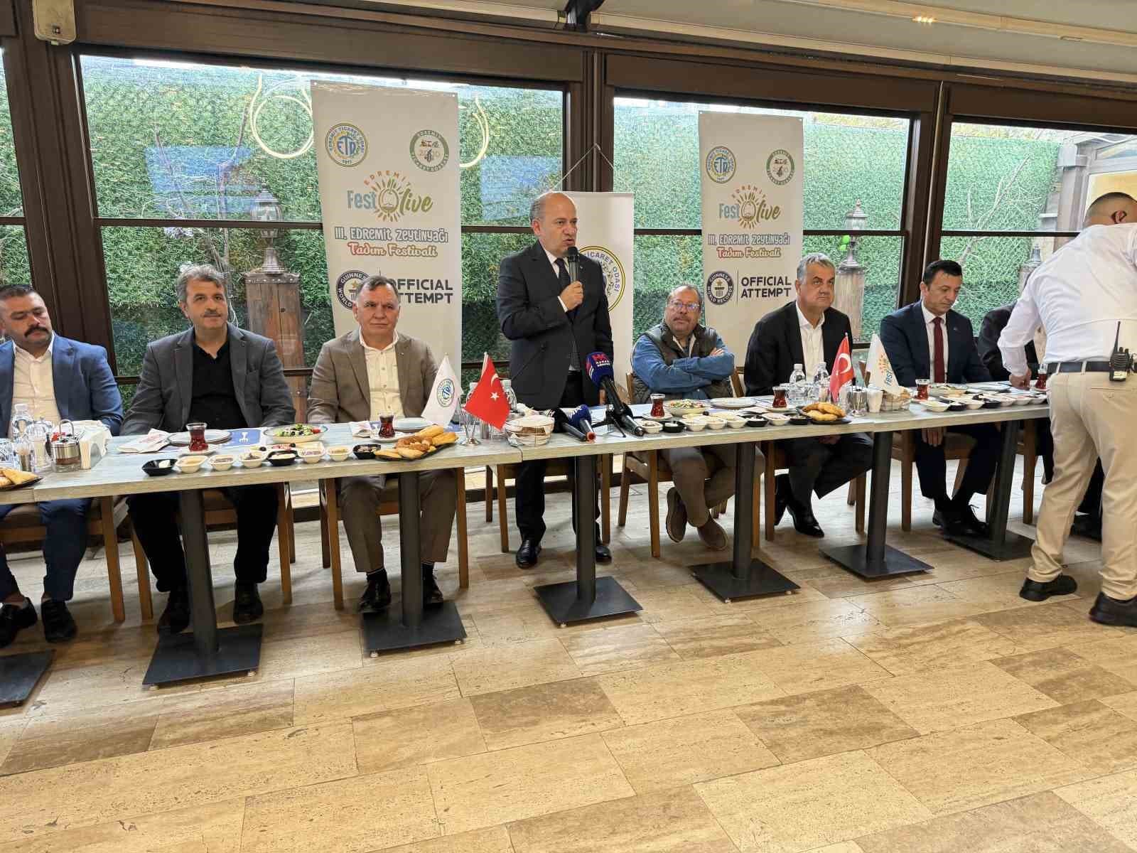 Edremit, 13 Bin Kişilik Zeytinyağı Tadımıyla Guinness Rekoru Hedefliyor