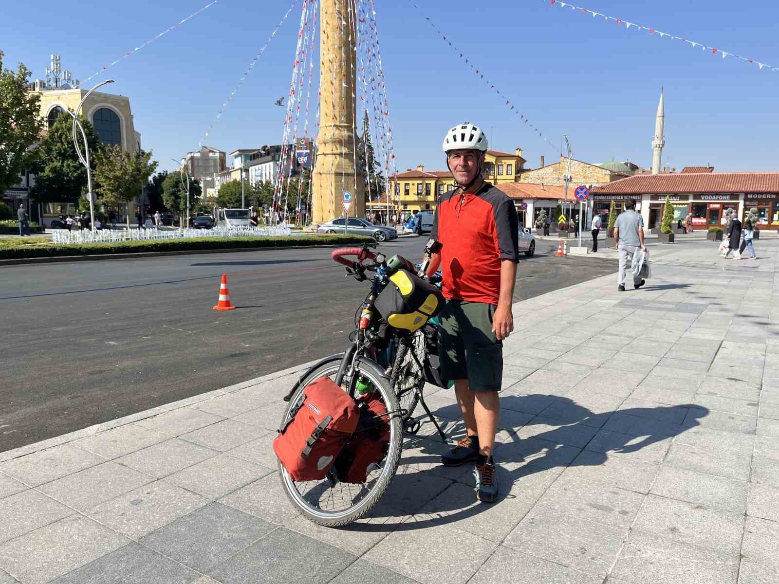 13 Yıllık Bisiklet Deneyimi, Çorum'dan Başlayan Dünya Turuna Dönüşüyor