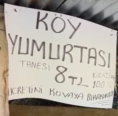 Tezgâhta Satıcı Yok: Alışverişçiler Önce Ürünleri Tartıyor, Ödemeyi Kovaya Bırakıyor