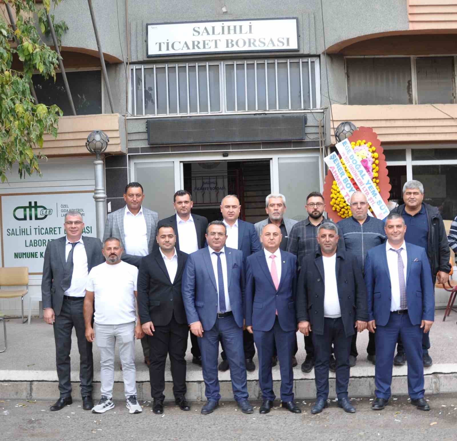 Salihli Ticaret Borsası Başkanlık Seçimi: Yetiş Aksoy Yeniden Seçildi