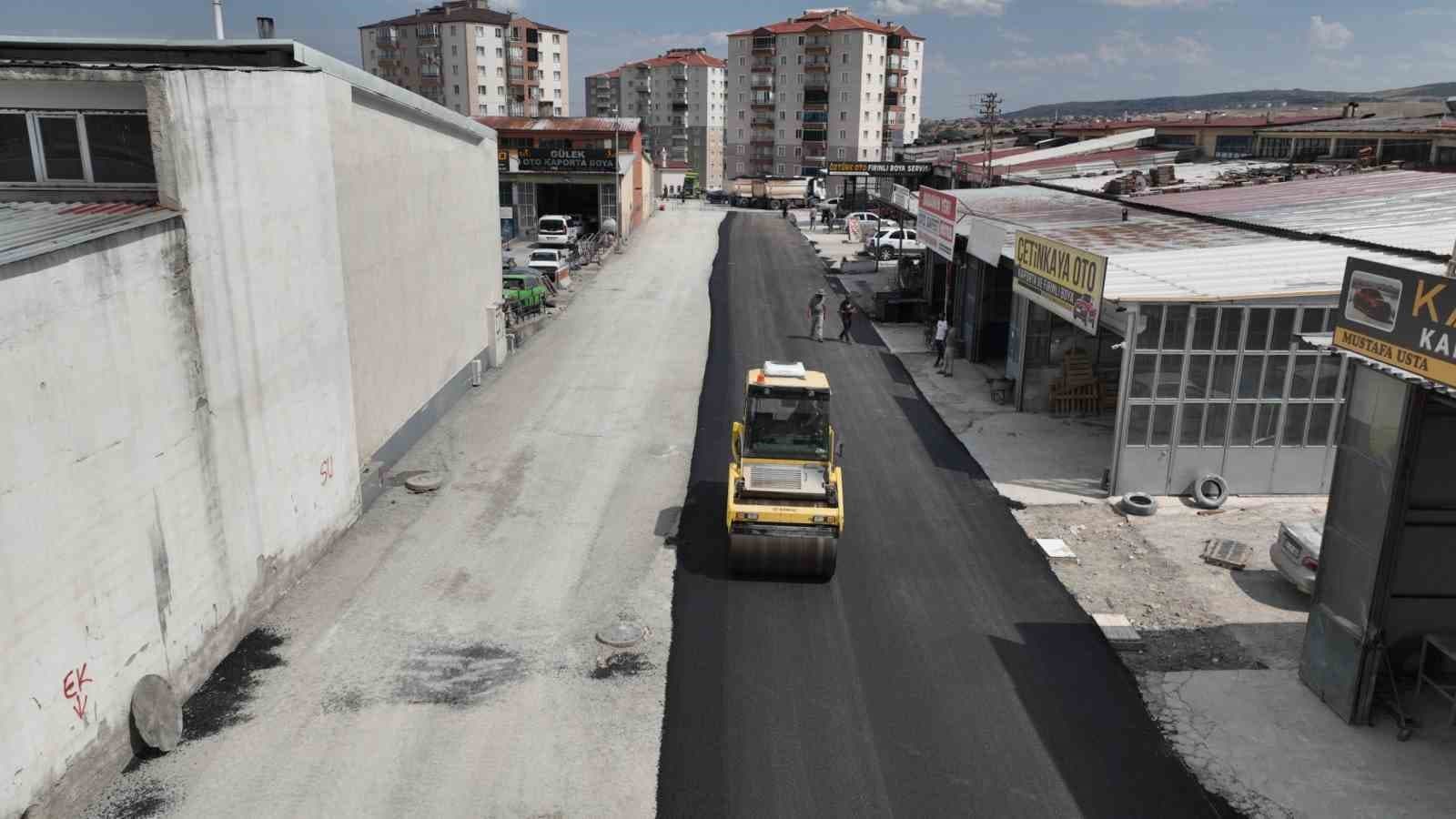 Sorgun Sanayi Sitesi'nde Büyük Asfalt Projesi: Ulaşım Altyapısı Yenileniyor