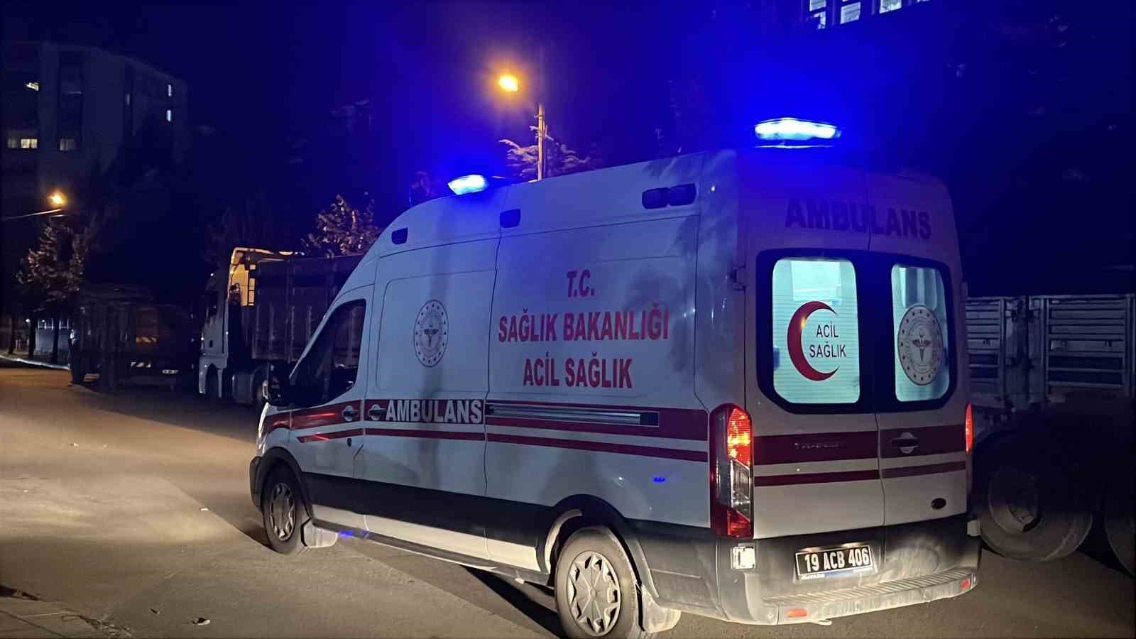‘Dur’ Talimatına Uymayan Motosiklet Sürücüsü Polis Memuruna Çarptı