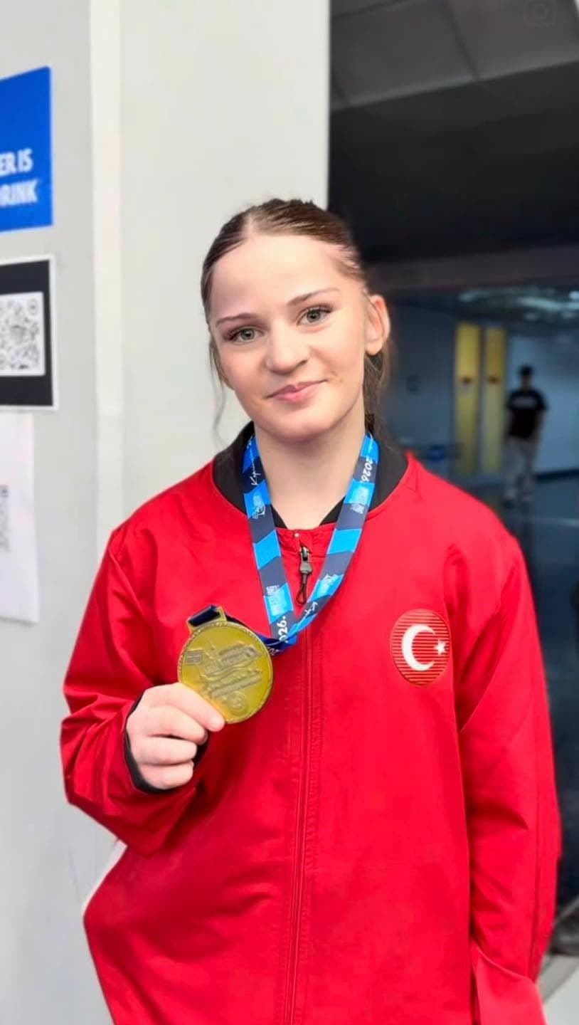 Erzincan Güreşçiler Balkan Şampiyonası'nda İki Madalya Kazandı
