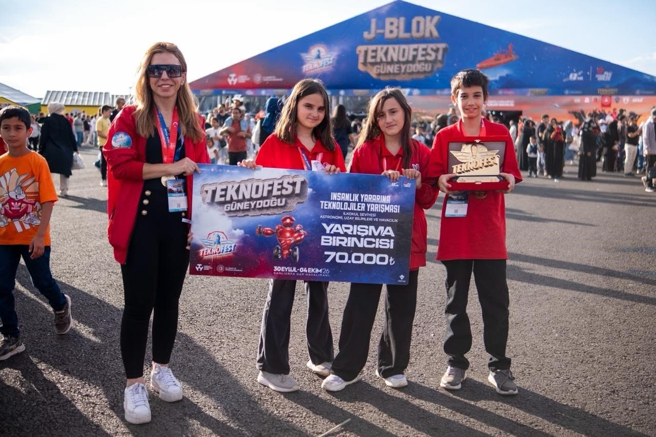Denizli Bilim Merkezi Öğrencileri TEKNOFEST 2026'da Dört Türkiye Derecesi Aldı