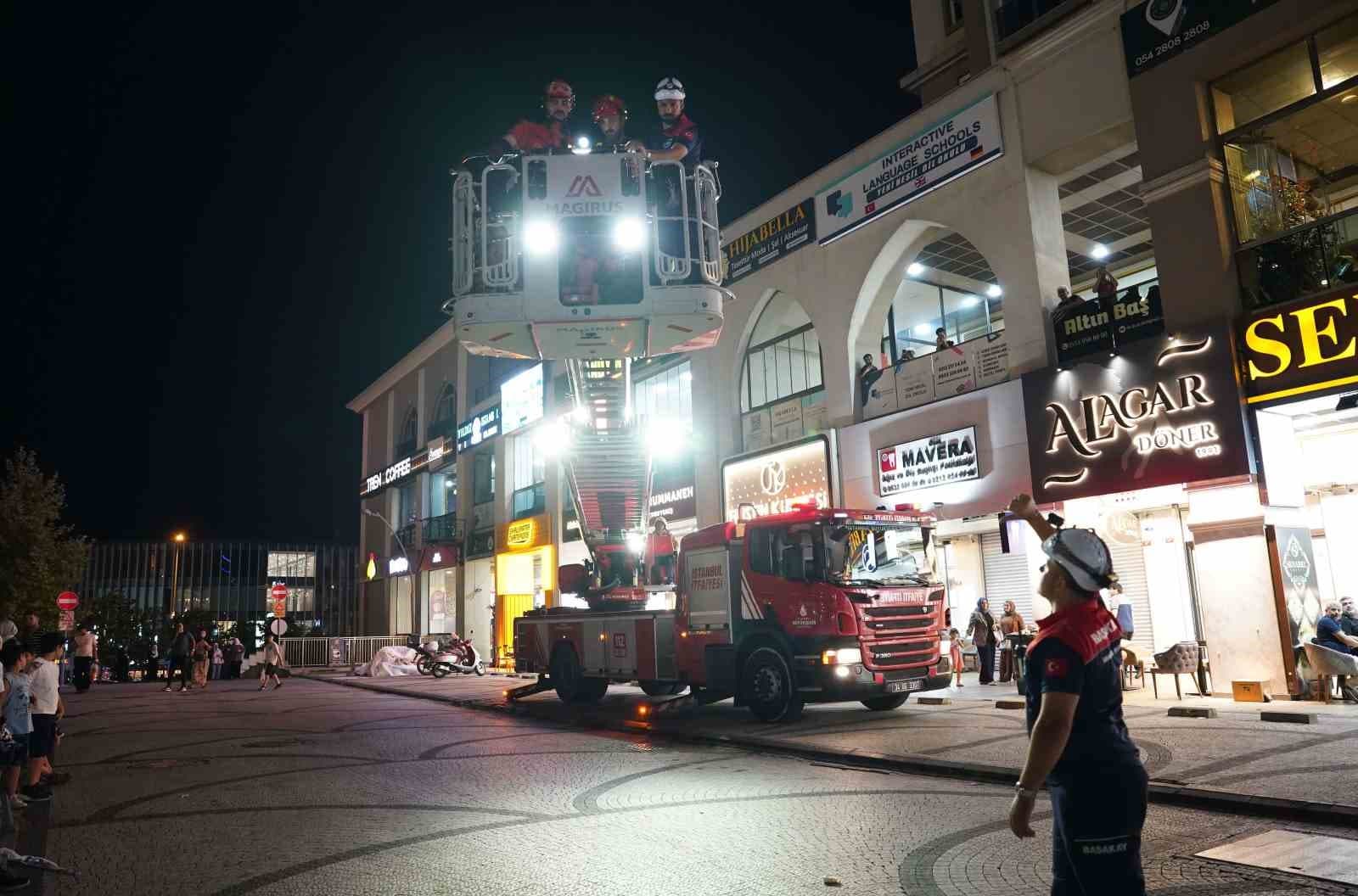 Başakşehir Belediyesi, Marmara Depremi Anısına Kapsamlı Afet Tatbikatı Yaptı