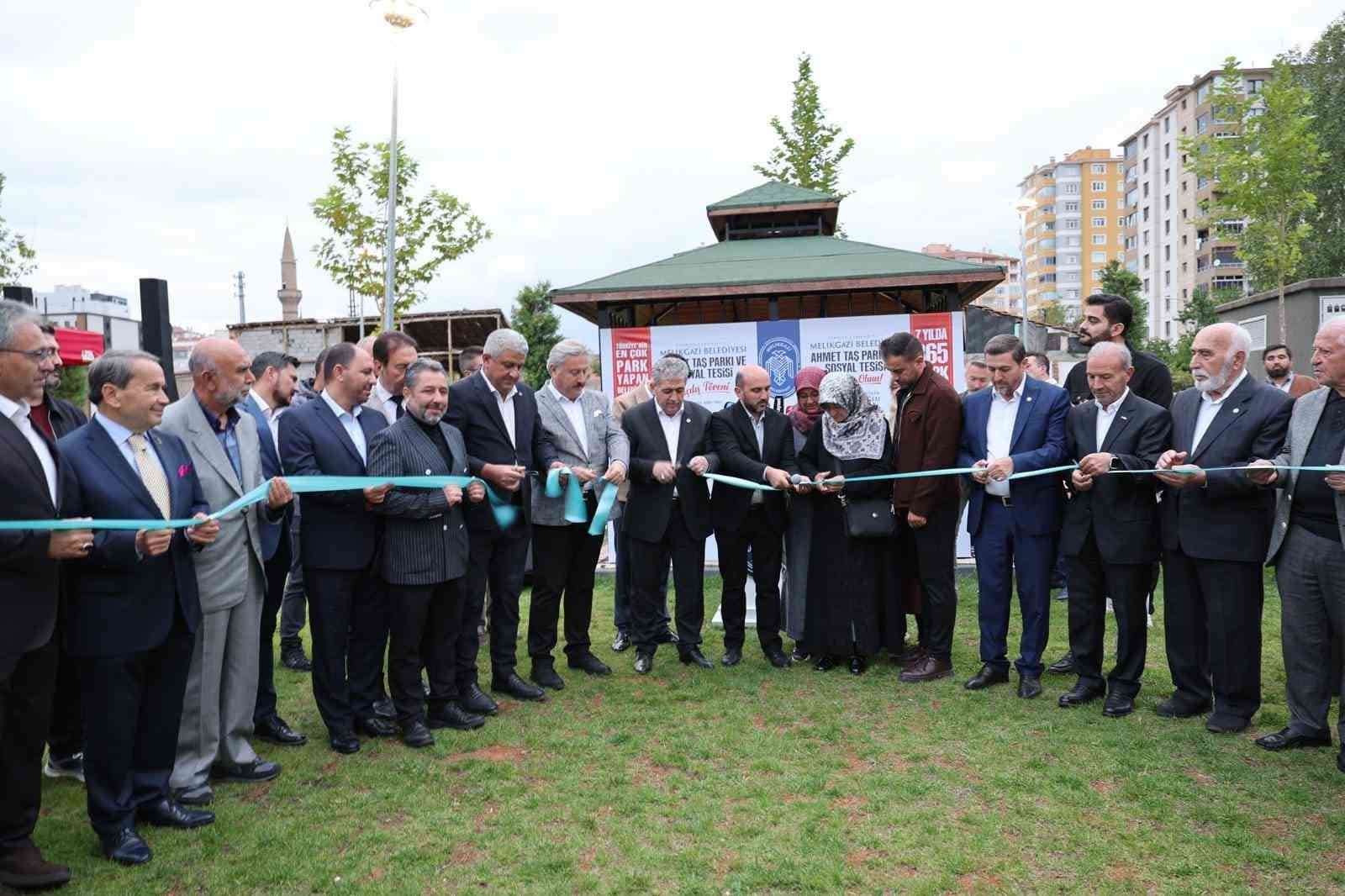 Melikgazi'de Ahmet Taş Parkı ve Sosyal Tesisi Açıldı: Detaylar ve Paydaşların Açıklamaları