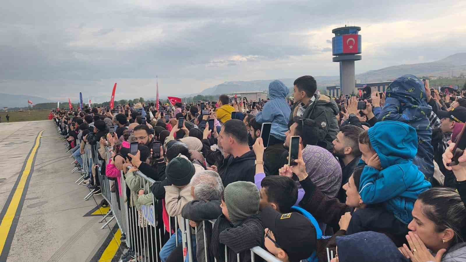 SOLOTÜRK Tokat semalarında nefes kesti