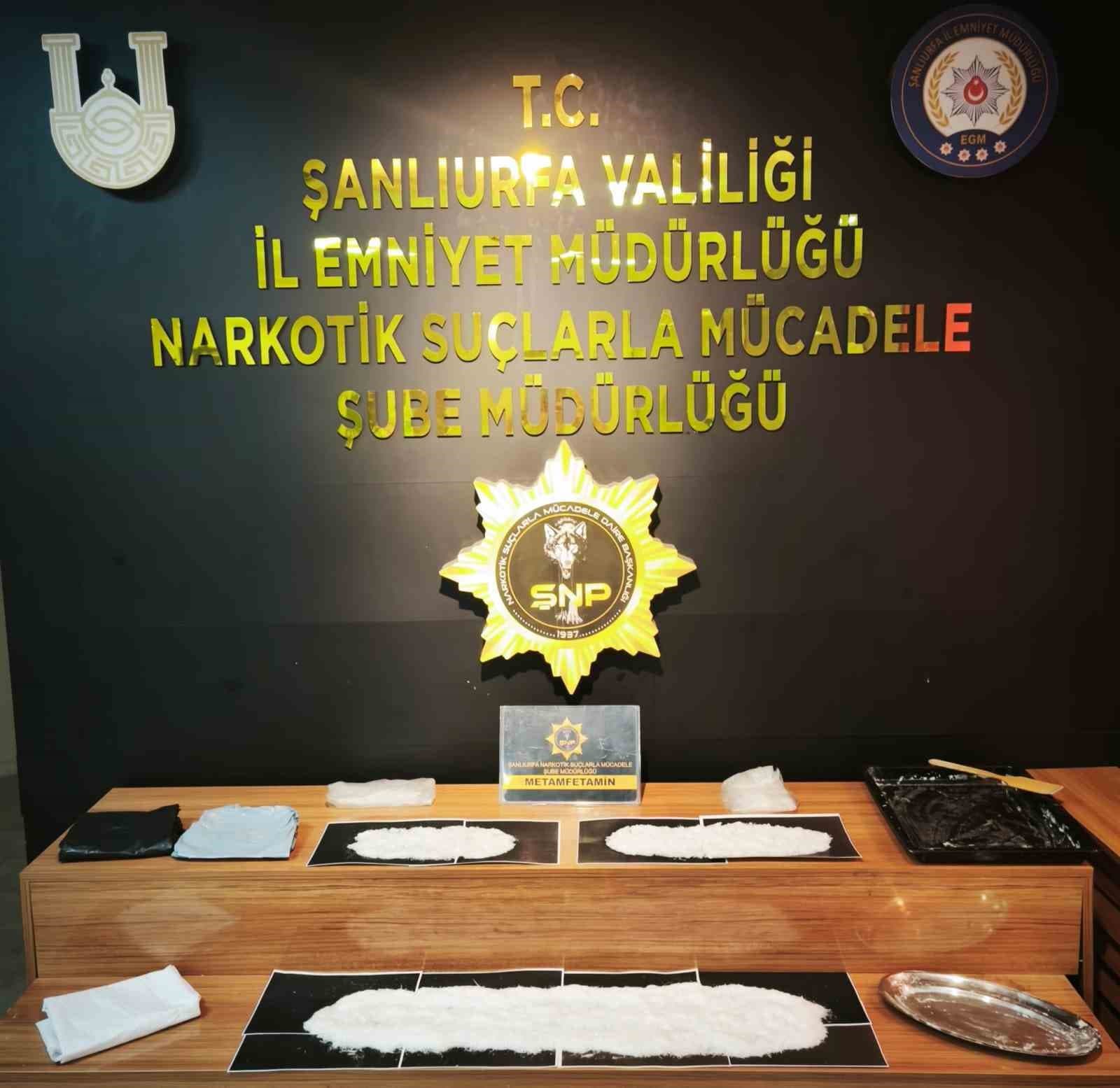 Şanlıurfa'da Uyuşturucu Operasyonu: 3 Kilo Metamfetamin Ele Geçirildi