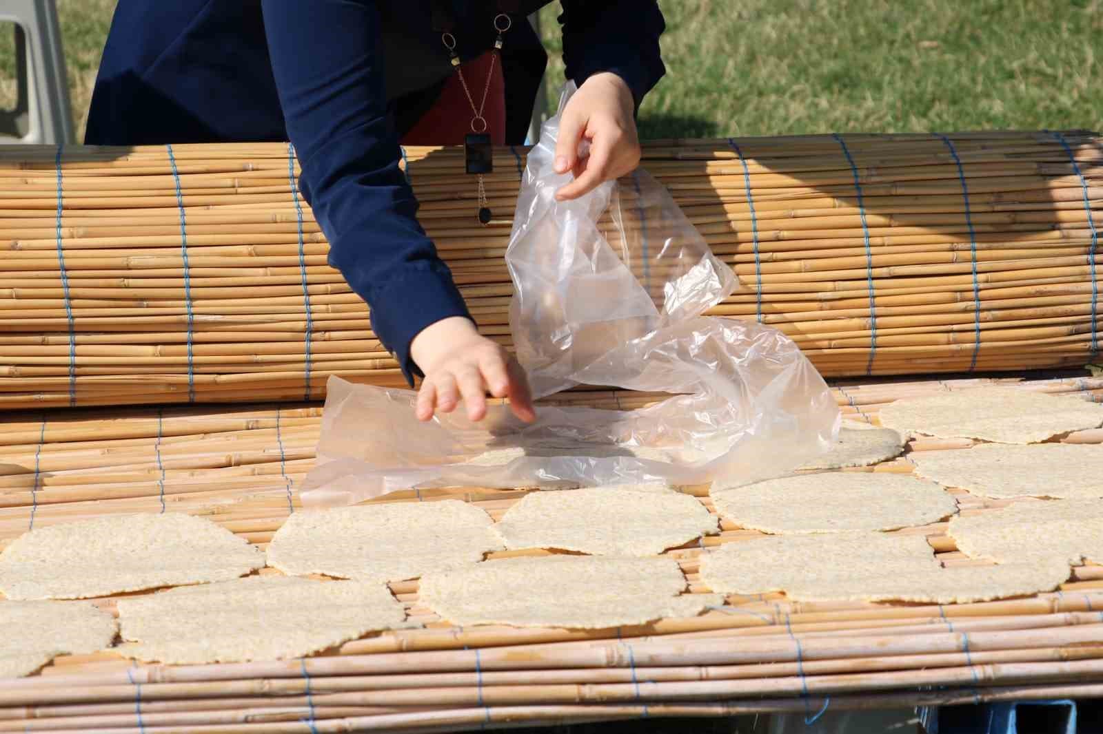 Tarhana Üretimi Beyşehir'de Kışa Hazırlıkla Kapanıyor: Asırlık Gelenek Yaz Sonunda Nihai Aşama