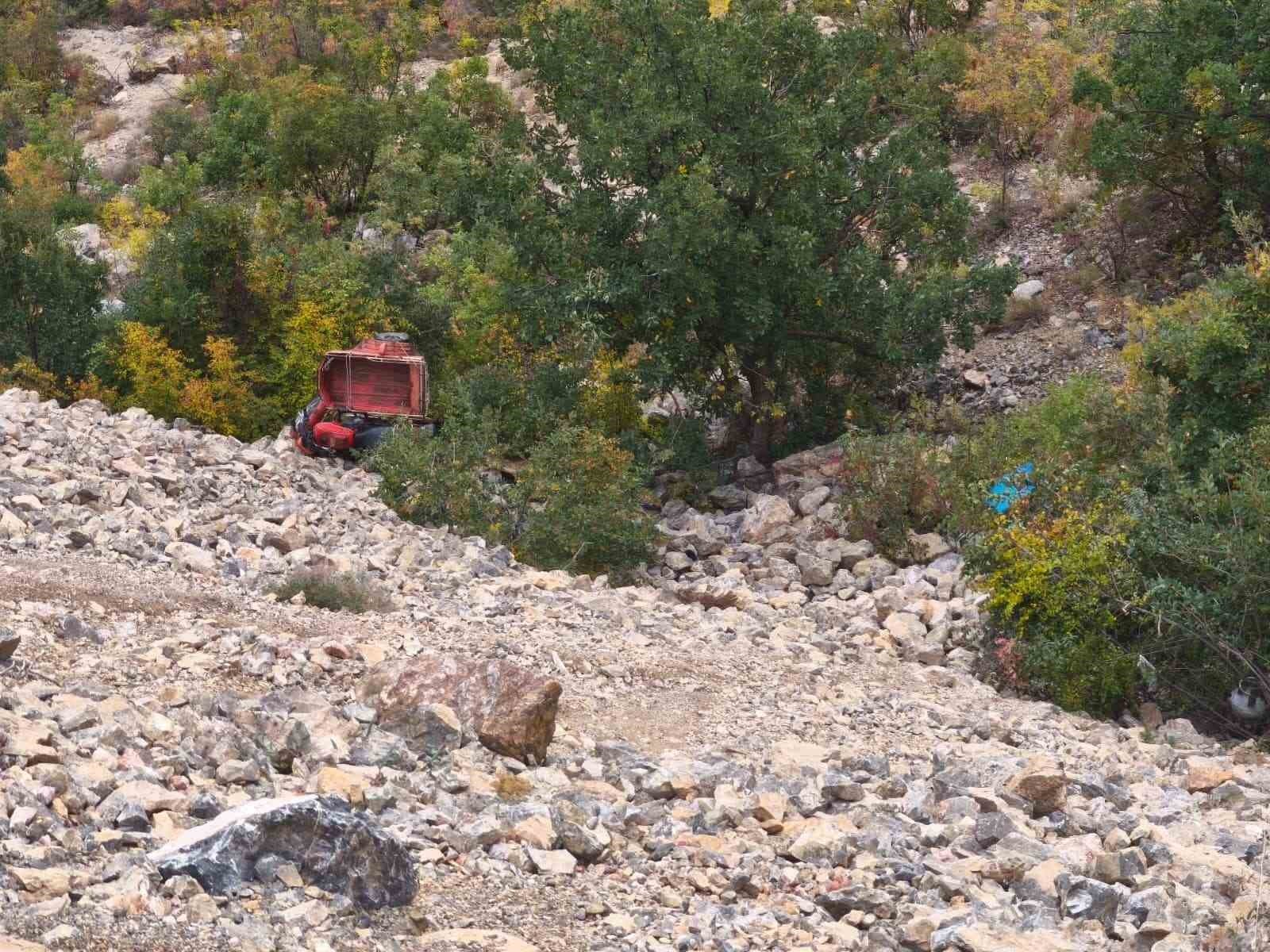 Erzincan'da Motosiklet Sürücüsü Uçurumdan Düşerek Hayatını Kaybetti