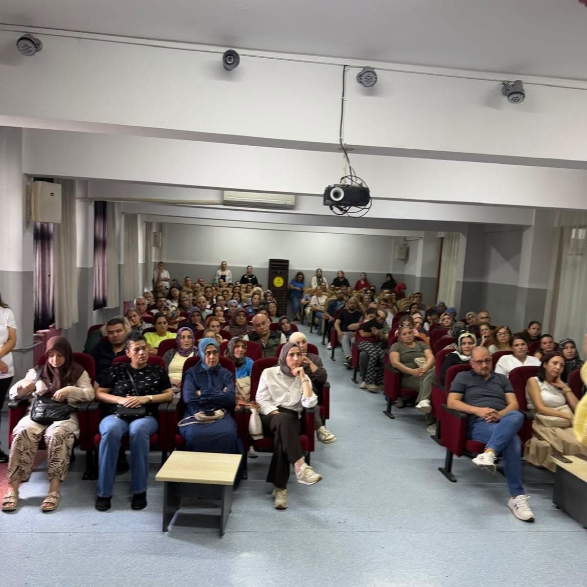 Adana'da Velilere Odaklı Eğitimler Düzenlendi