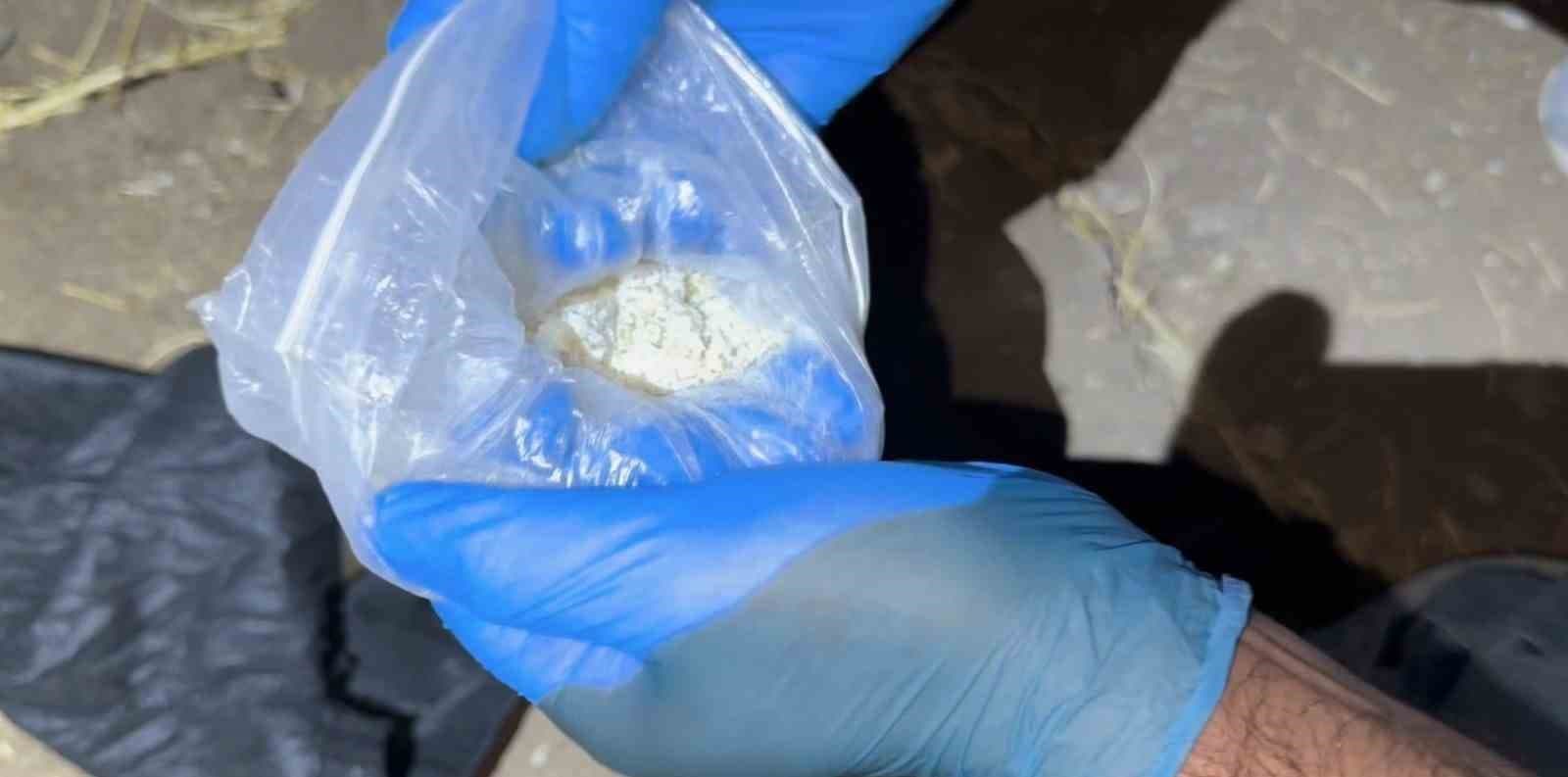 Batman'da Kontrol Altındaki Araçta 400 Gram Sentetik Kannabinoid Bulundu