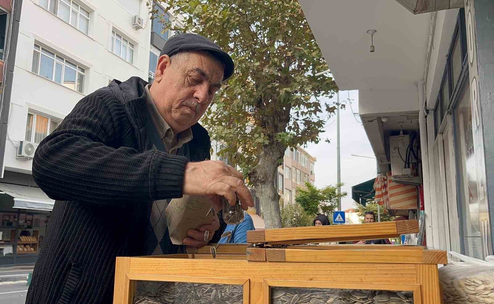 Çekirdek Arabasıyla Yarım Asırlık Ticaretin Hikayesi