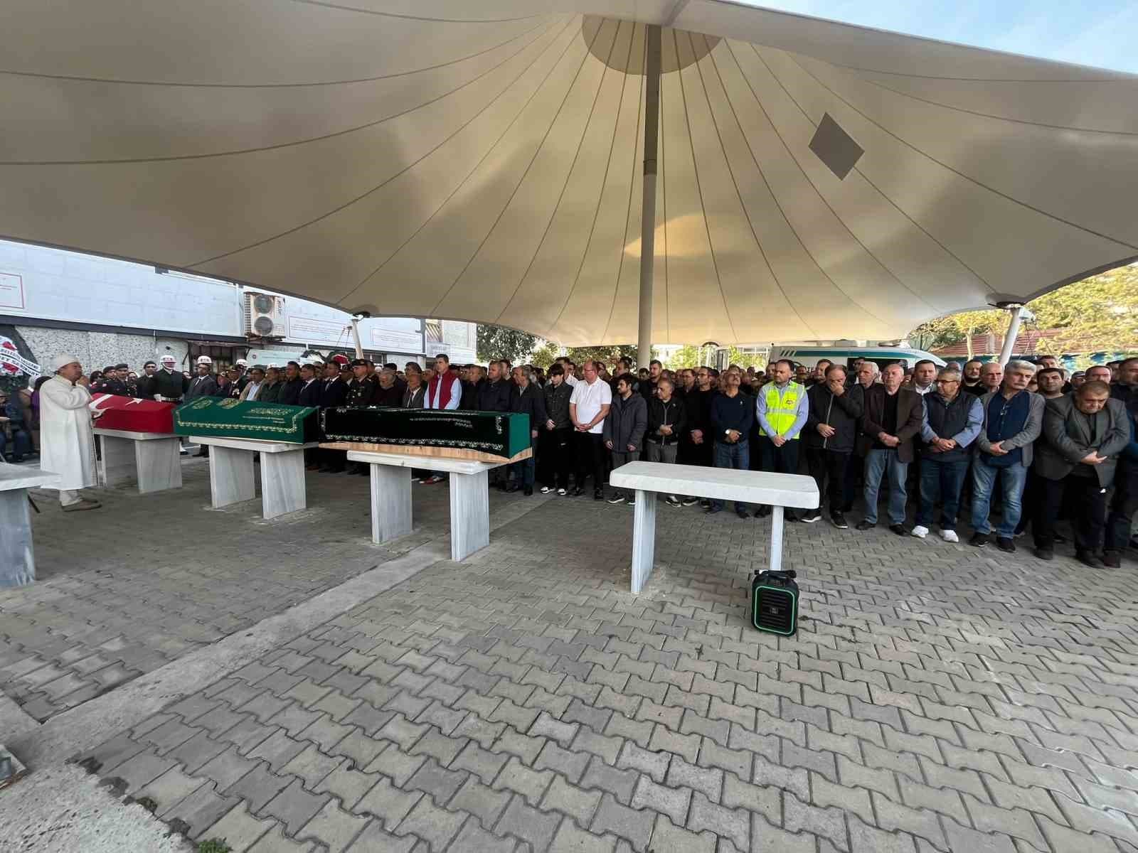 Çorlu'da Tesadüf: Kıbrıs Gazisi ve Gemi Faciası Kurbanı Aynı Anda Cenaze Töreninde