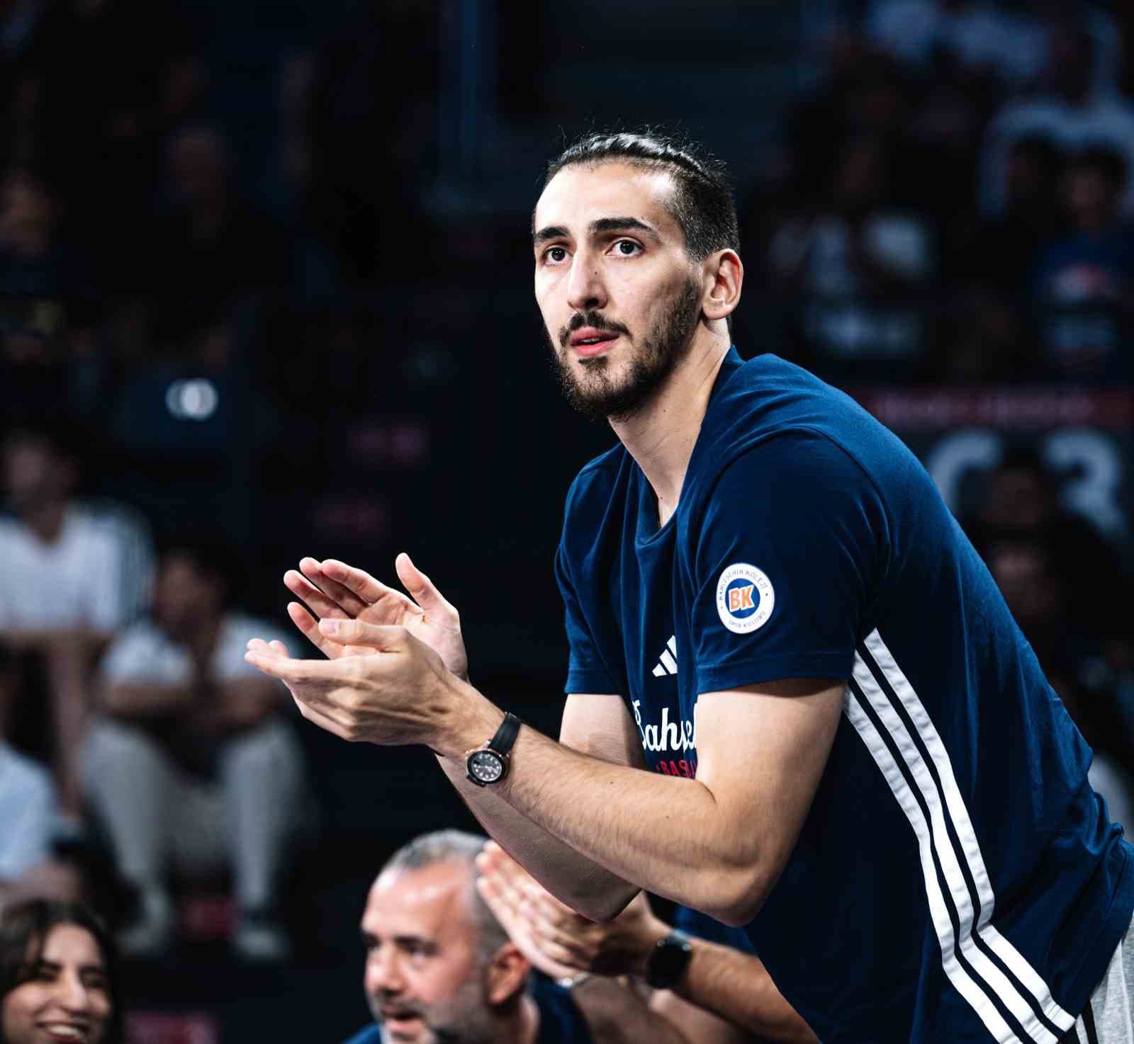 Kenan Sipahi: BKT EuroCup'ta Kupayı Kaldıran Taraf Olmaya Odaklanacağız