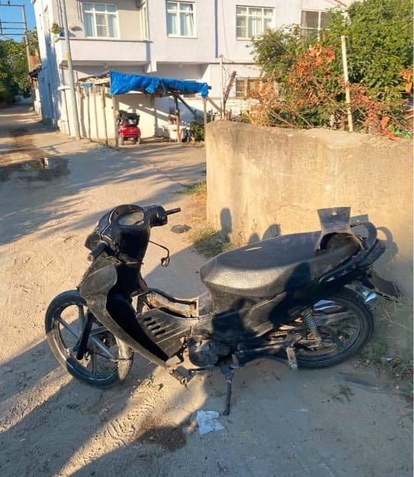 Plakasız ve Ehliyetsiz Motosiklet Sürücüsüne 86 Bin TL İdari Para Cezası Uygulandı