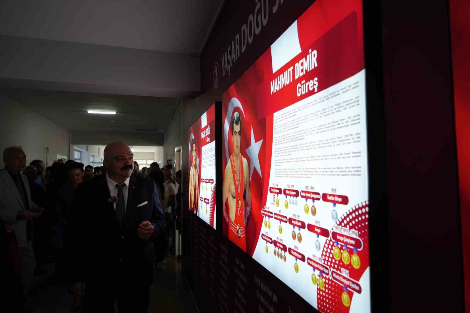 OMÜ'de Türk Sporunun İsimleri Onur Duvarı ile Anıldı