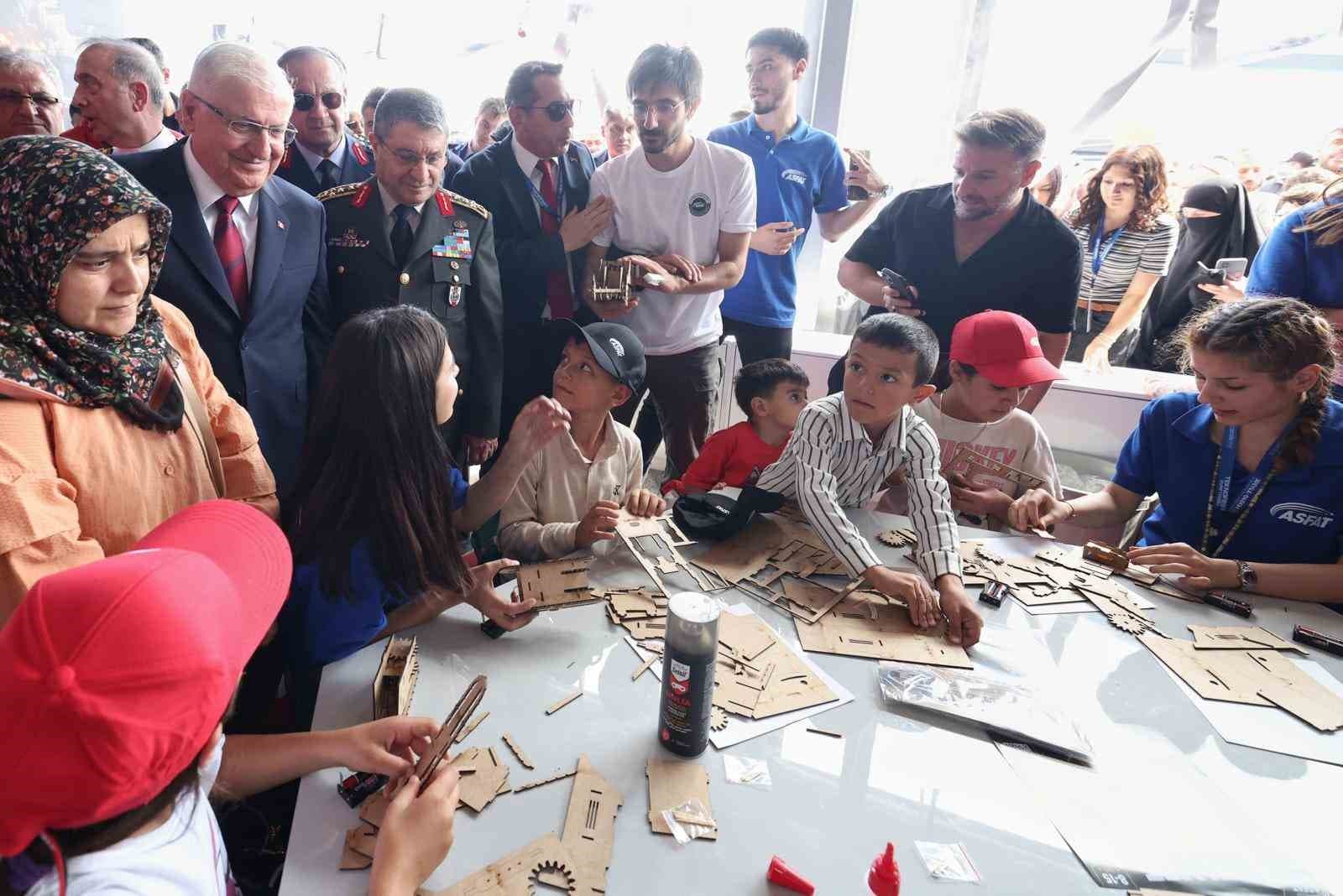 Bakan Güler, Azerbaycan Programını Bitirip TEKNOFEST’e Şanlıurfa’da Katıldı
