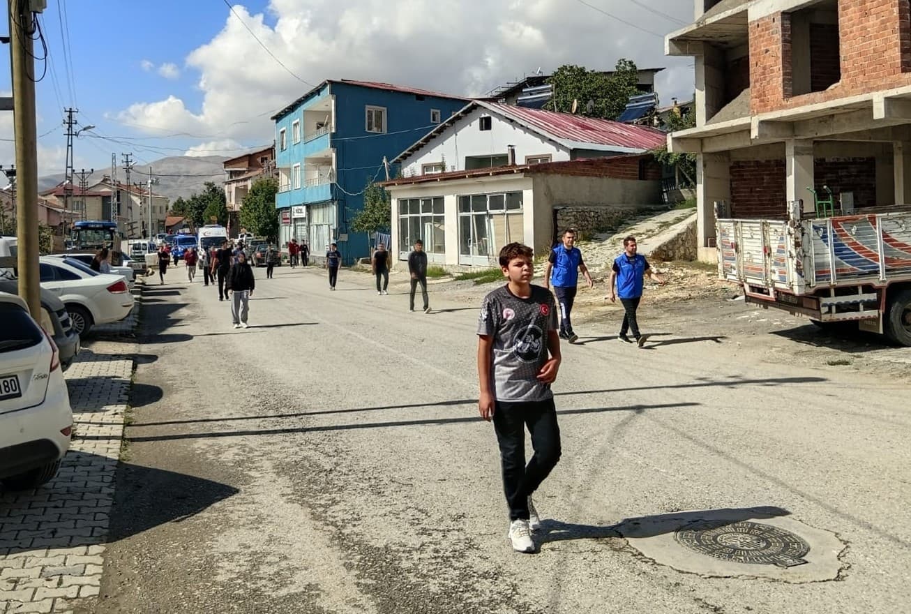 Çelikhan'da Amatör Spor Haftası Coşkusu: Ödüllü Atletizm Koşusu Gerçekleşti