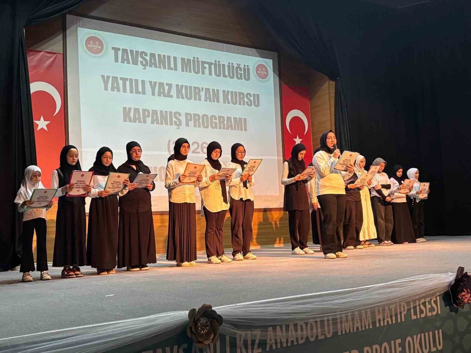 Tavşanlı'da Yaz Kur'an Kursu Kapanışı Resmi Olarak Tamamlandı