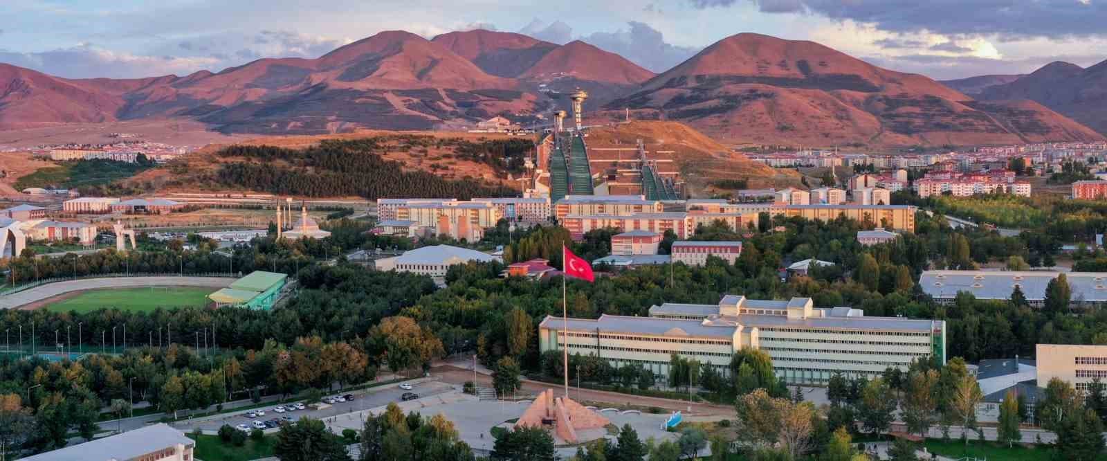 Atatürk Üniversitesi, Stanford/Elsevier Listesinde Çifte Başarıya İmza Attı: 14 Bilim İnsanı Öne Çıktı