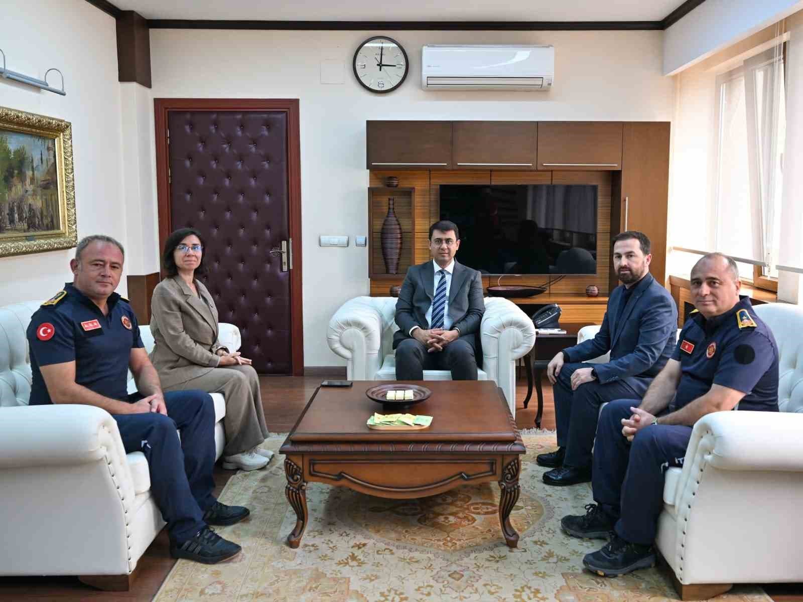 Vali Kartal, İtfaiyecilik Haftası Etkinliklerine Katıldı
