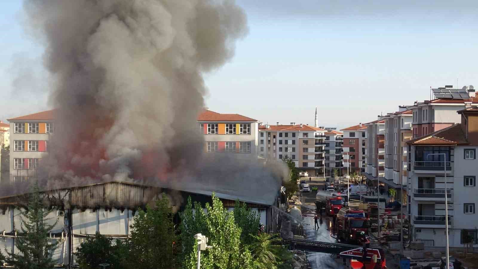 Malatya Şantiyesinde İşçi Yatakhanesinde Yangın Çıktı