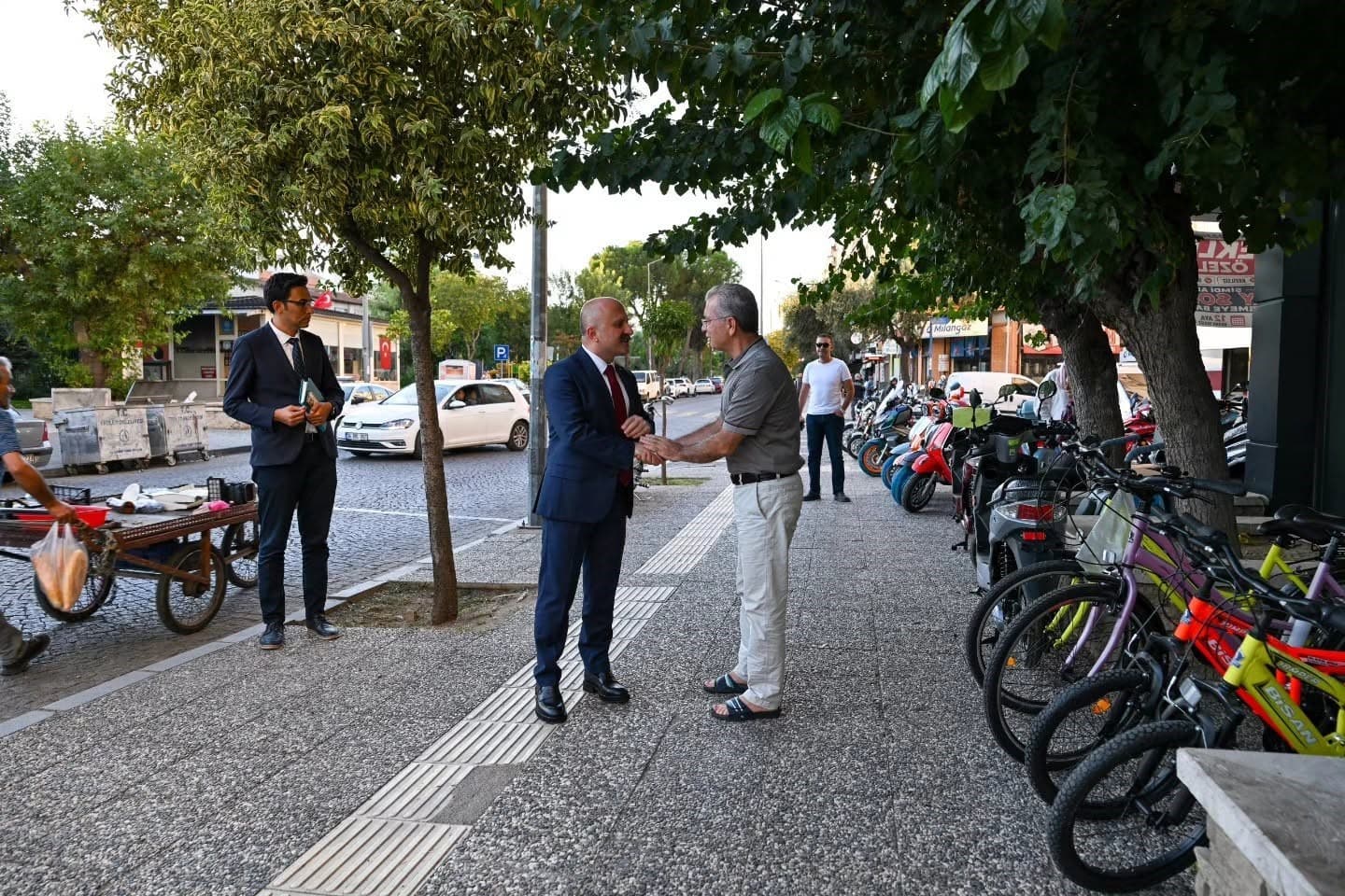 Aydın Valisi Dr. Osman Varol, Vatandaşlarla Buluşuyor