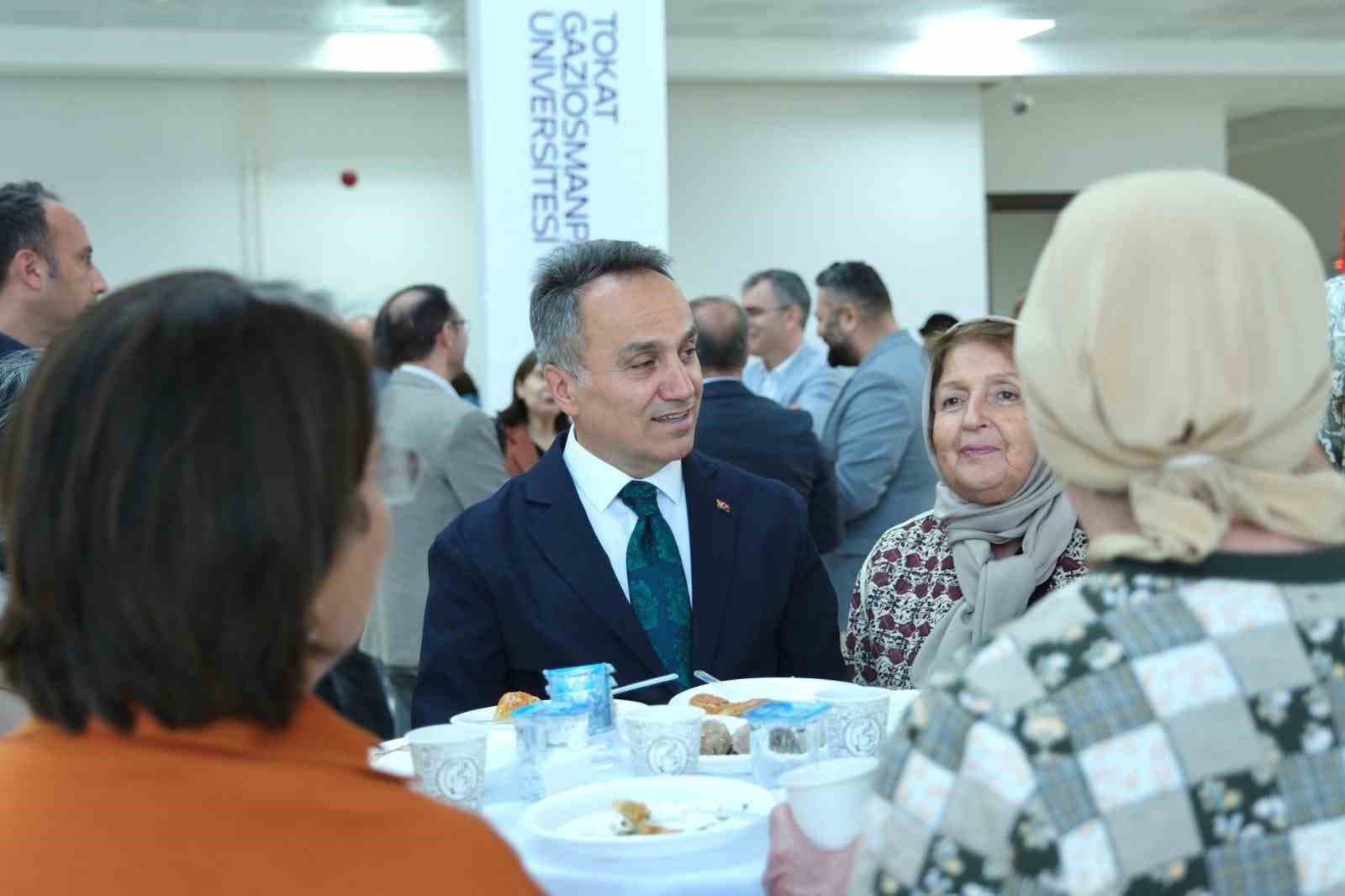 Rektör Fatih Yılmaz'ın Öğrencileri Arasında Babası ve Eski Öğretmeni Bulundu