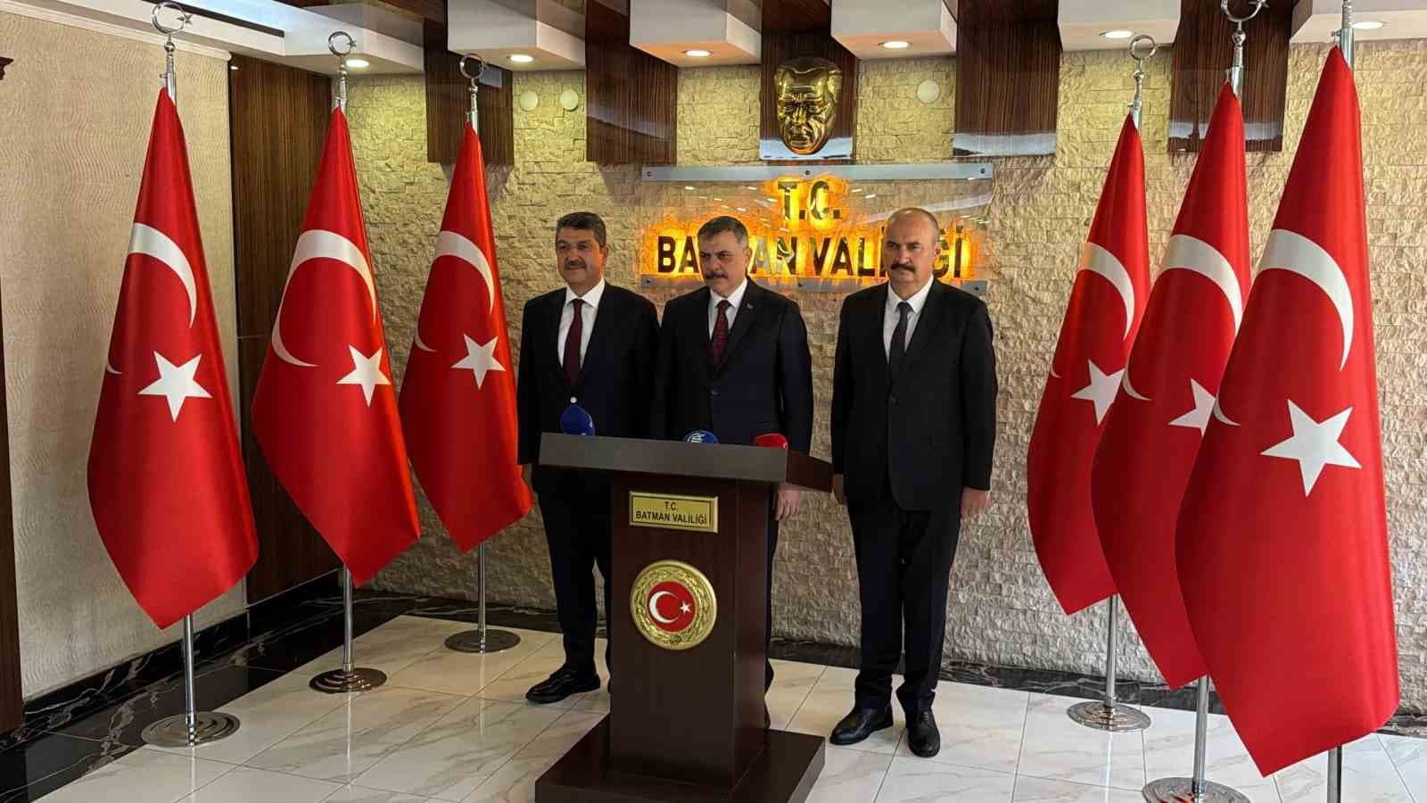 İçişleri Bakanı Çiftçi, Batman Valiliğini ziyaret etti