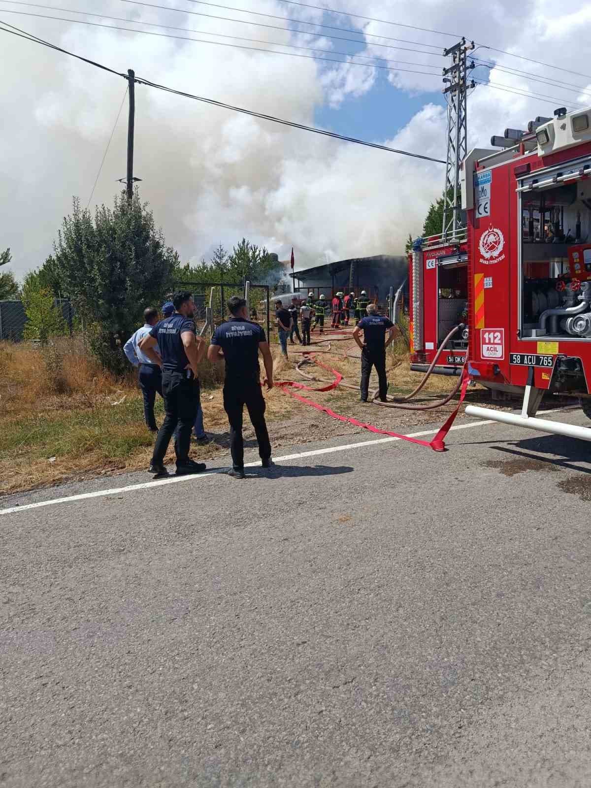 Sivas'ta Müstakil Ev Yangını: Ev Kül Oldu